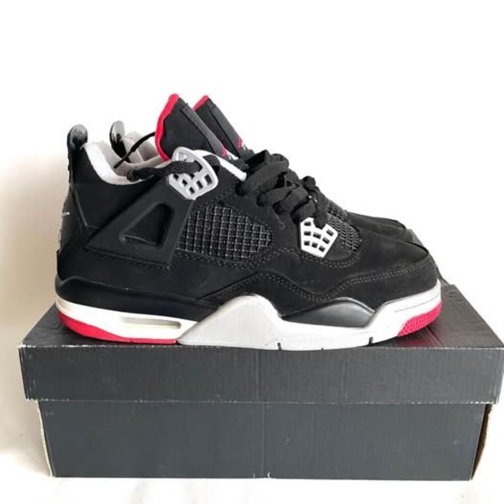 Nike Air Jordan 4 Retro "Bred" sneaker. Size 7